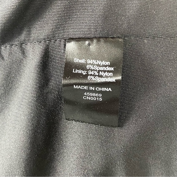 NWT House of Harlow 1960 Black Bodycon Short Sleeve Crop Top- Large - Picture 10 of 10